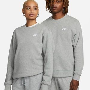 Gray Nike women’s‎ sweater